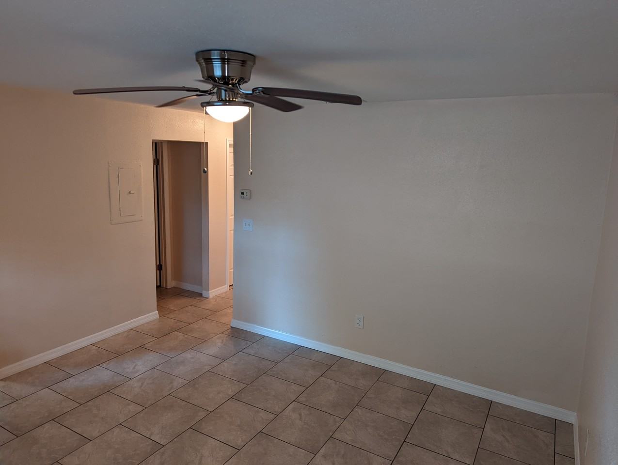 4512 East 10th Avenue #B - Photo 6 of 10