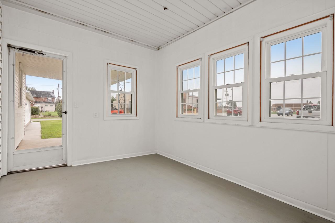 523 Delone Ave #NA - Photo 3 of 19