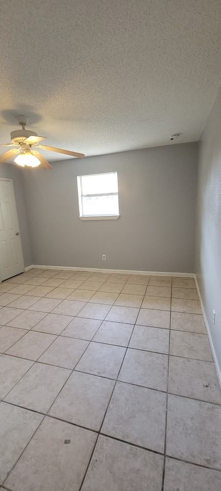 8542 Dinkins St #NA - Photo 2 of 6