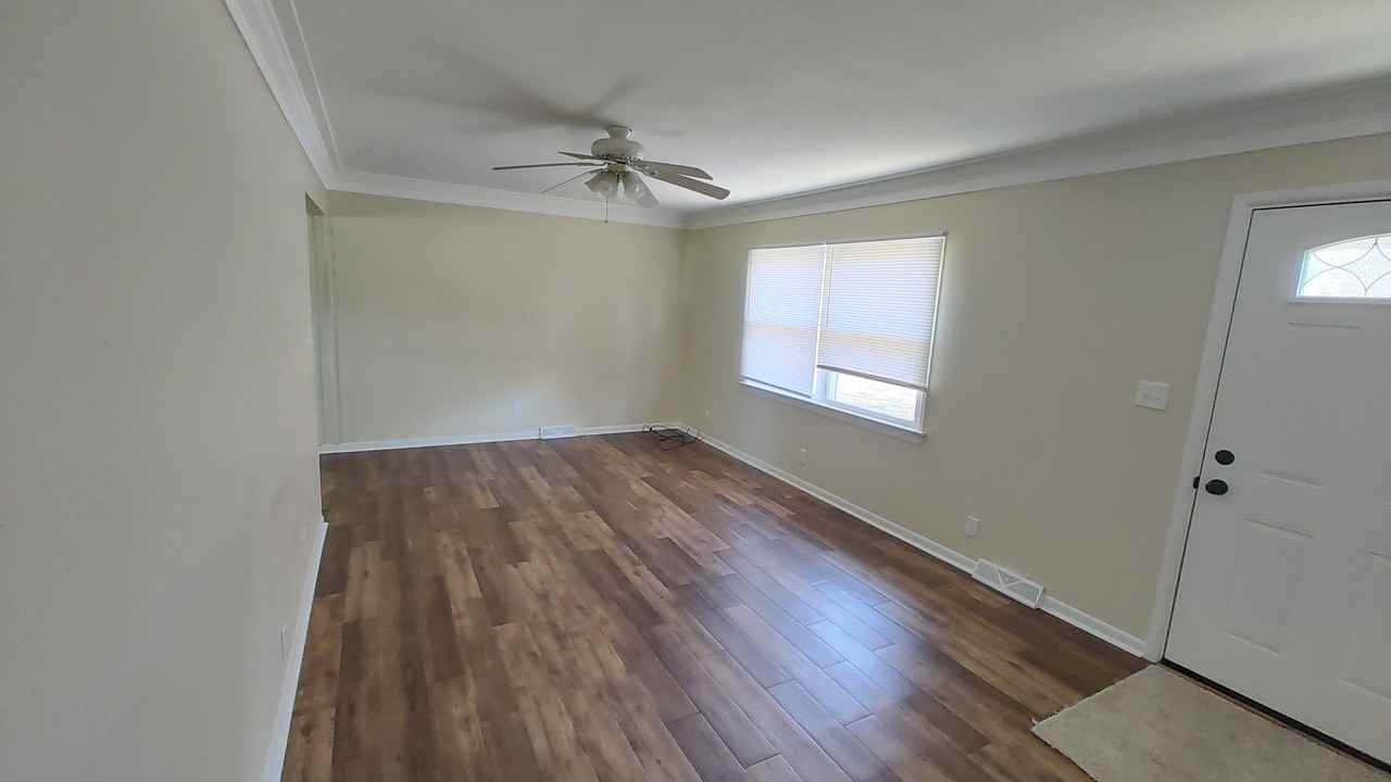 285 N River Rd #NA - Photo 3 of 16