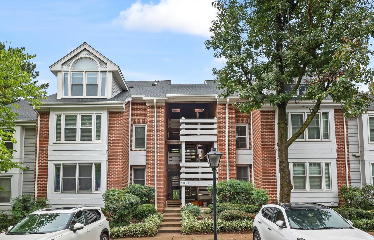 7600 Lakeside Village Dr #C - Photo 2 of 18