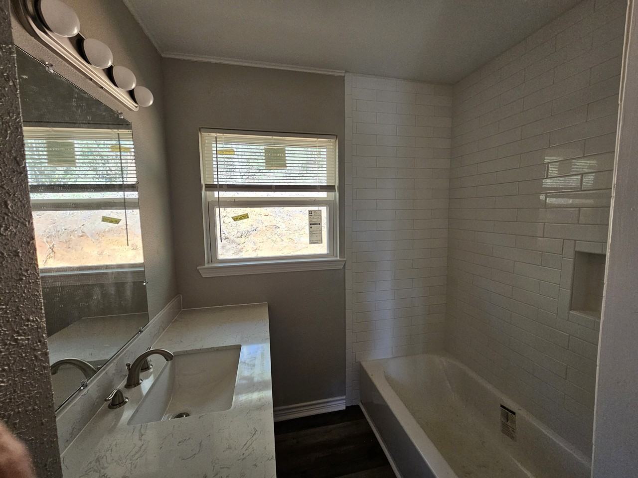 120 Houston #NA - Photo 5 of 13