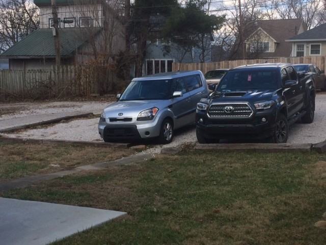 315 E 15th St #NA - Photo 3 of 14