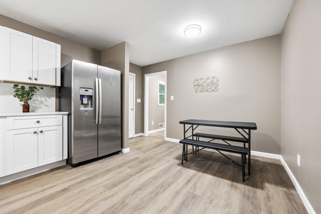 Harris Manor Drive Southwest - Photo 4 of 19