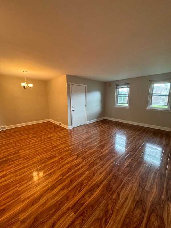 3915 Lankenau Ave - Photo 2 of 14