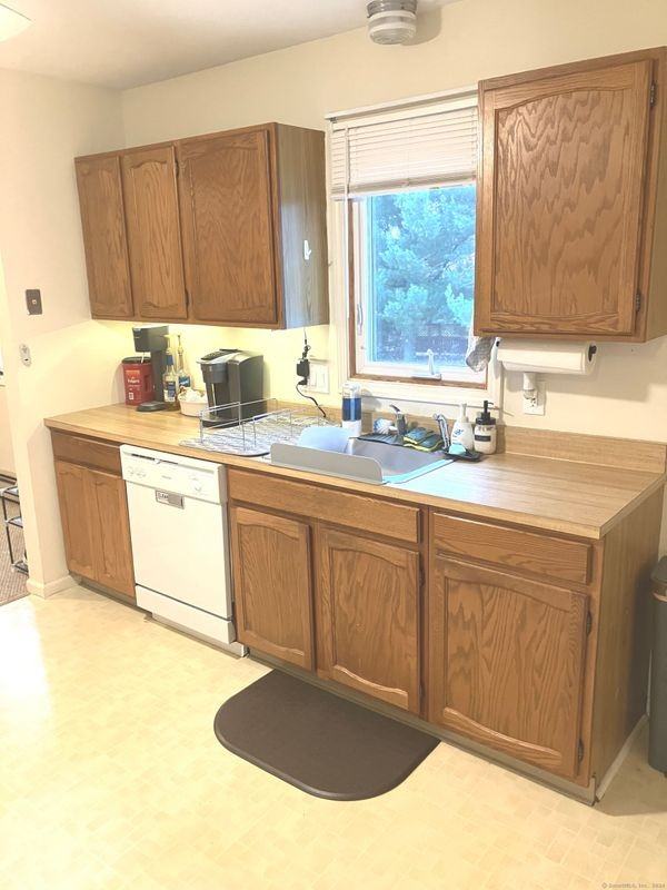 116 Hill St ##7 - Photo 2 of 12