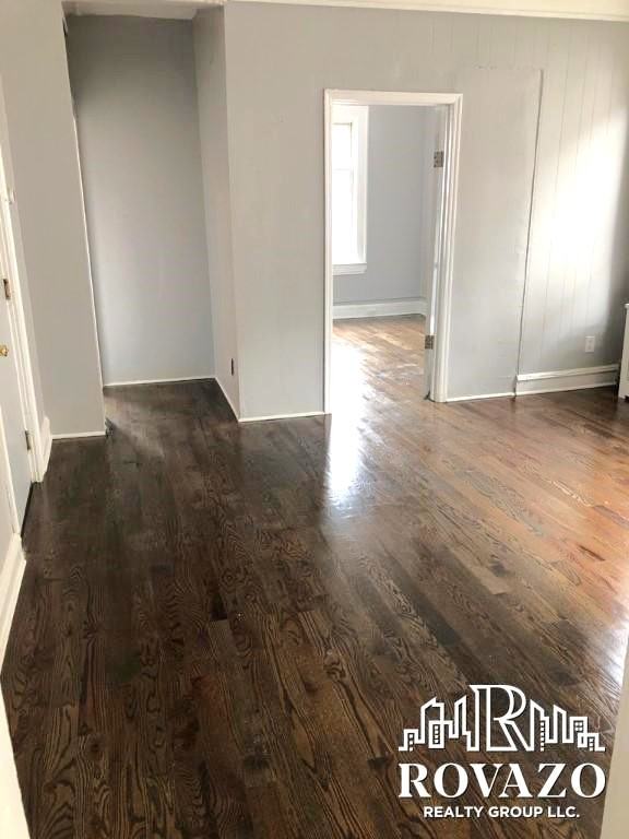 417-419 Leslie Street #2R - Photo 5 of 6