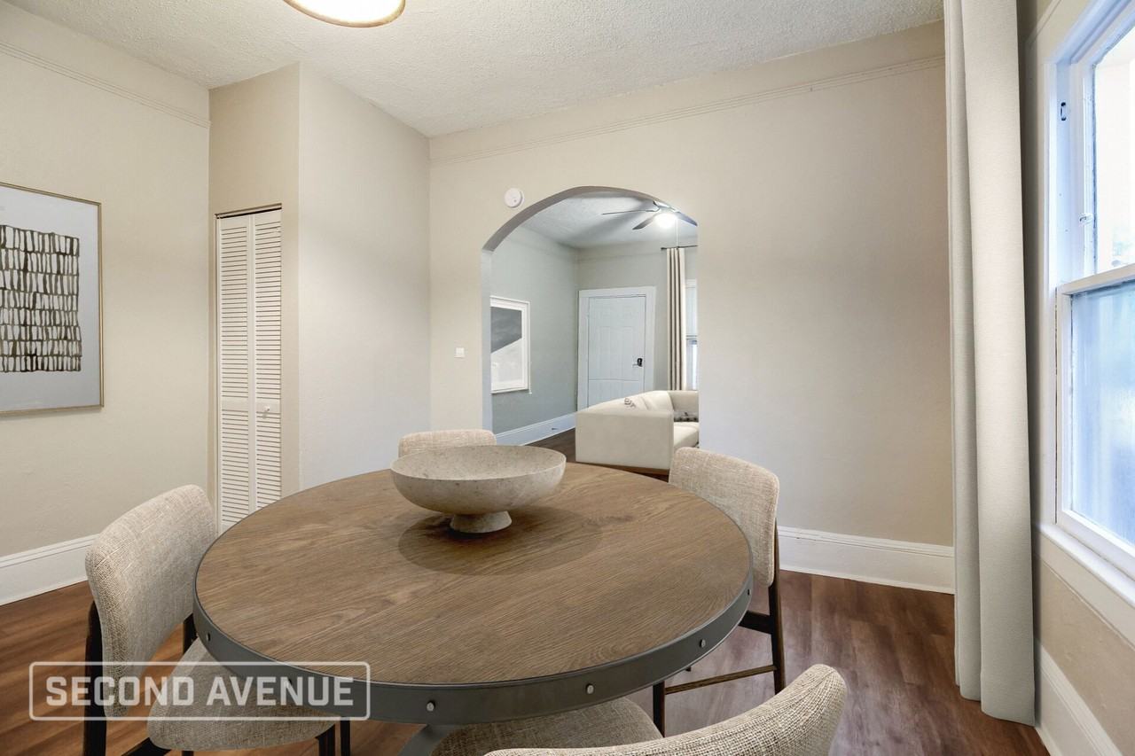 341 Golfair Blvd - Photo 4 of 23