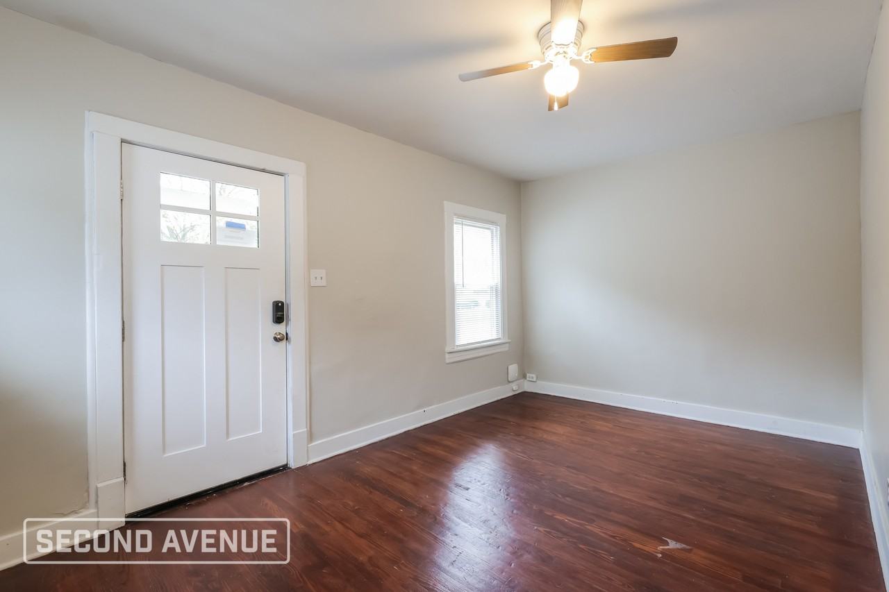 1629 S 30th St - Photo 4 of 27