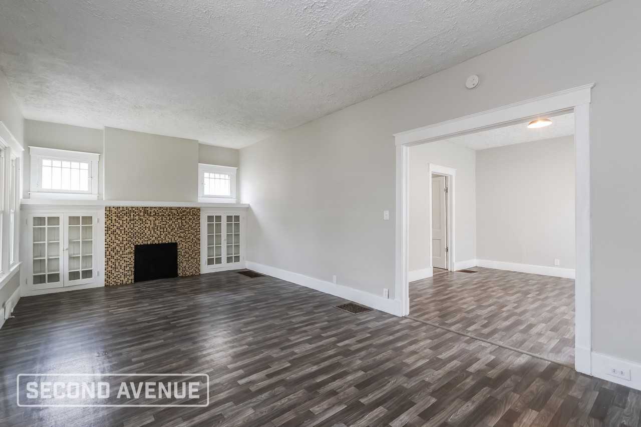 635 S 43rd St - Photo 6 of 27