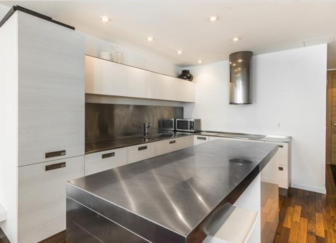 445 Avenue Viger Ouest #908 - Photo 6 of 16