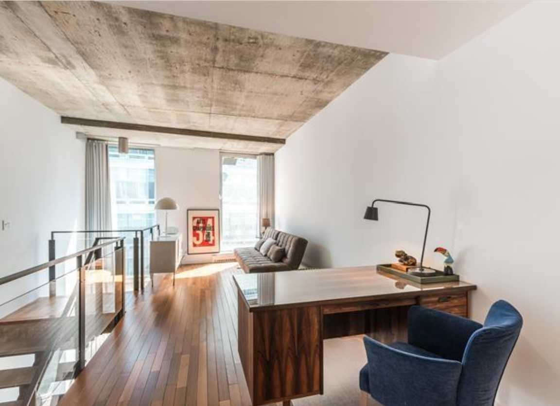 445 Avenue Viger Ouest #908 - Photo 7 of 16