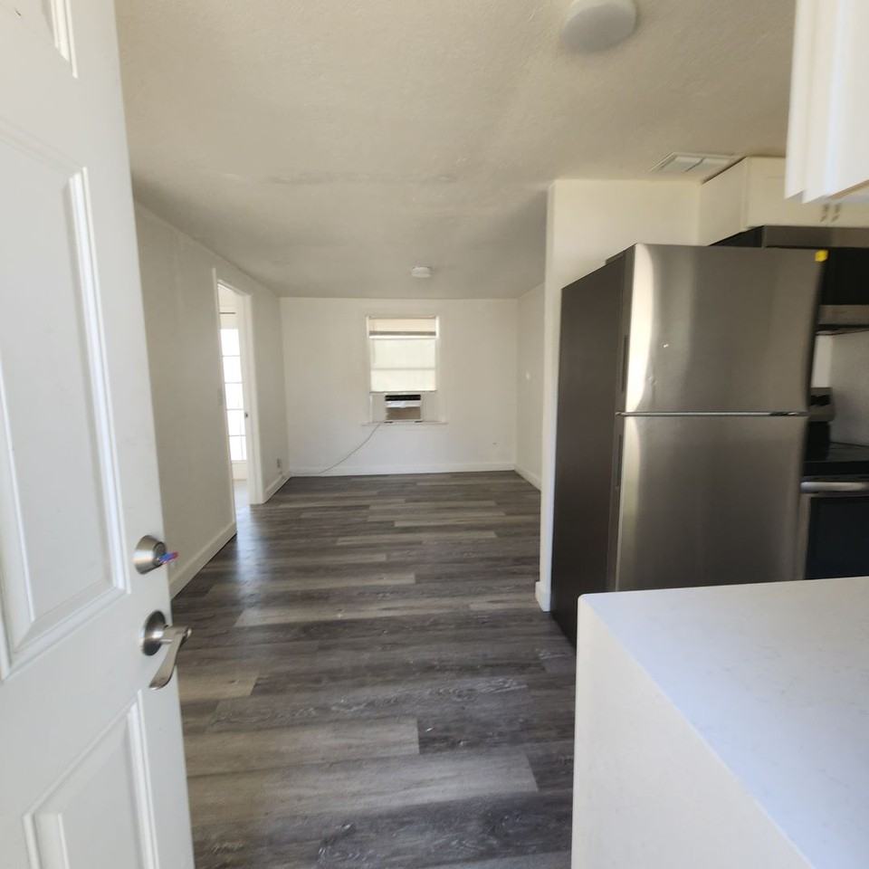 PIO-1313 39th St - Photo 2 of 36