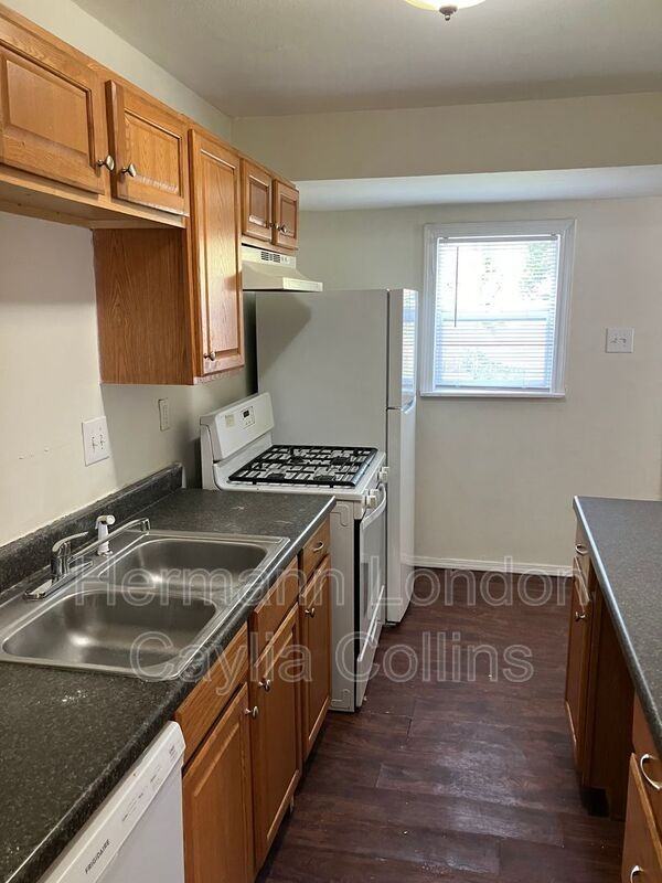 147 Ben Nevis Rd - Photo 7 of 15