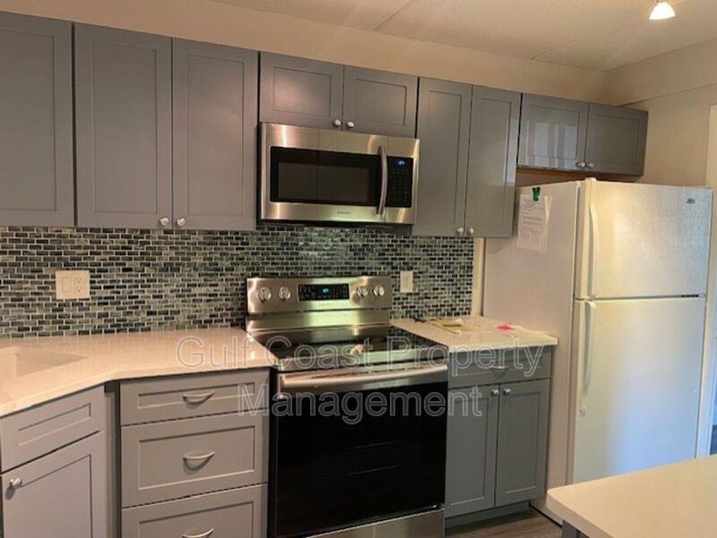270 Santa Maria St #104 - Photo 6 of 27