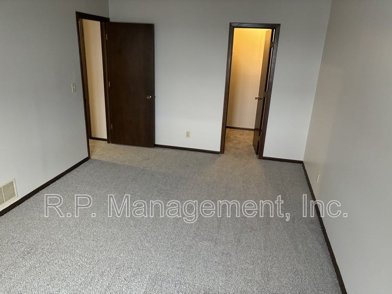 4631 1/2 Penkwe Way - Photo 6 of 13