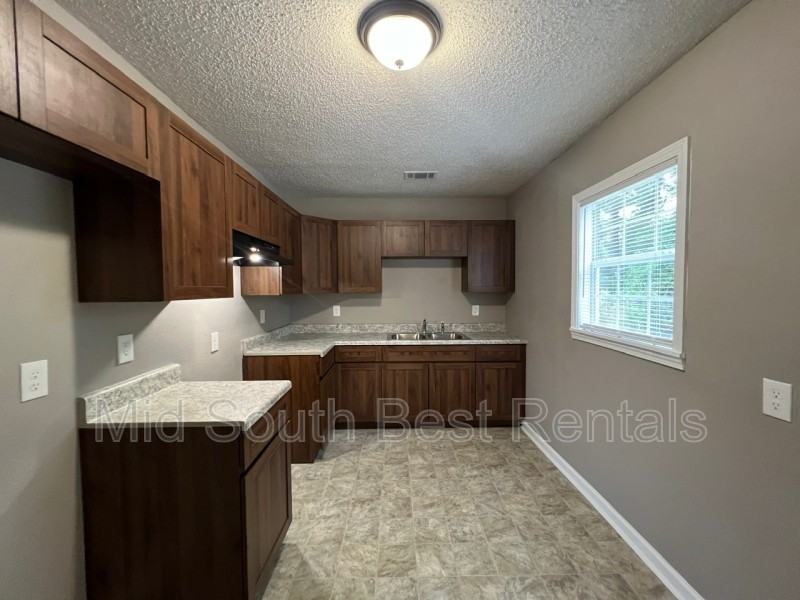 1616 Semmes St - Photo 3 of 8