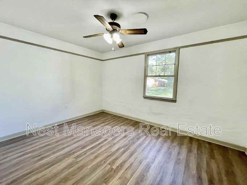 2056 Wilmington Highway #A - Photo 4 of 12