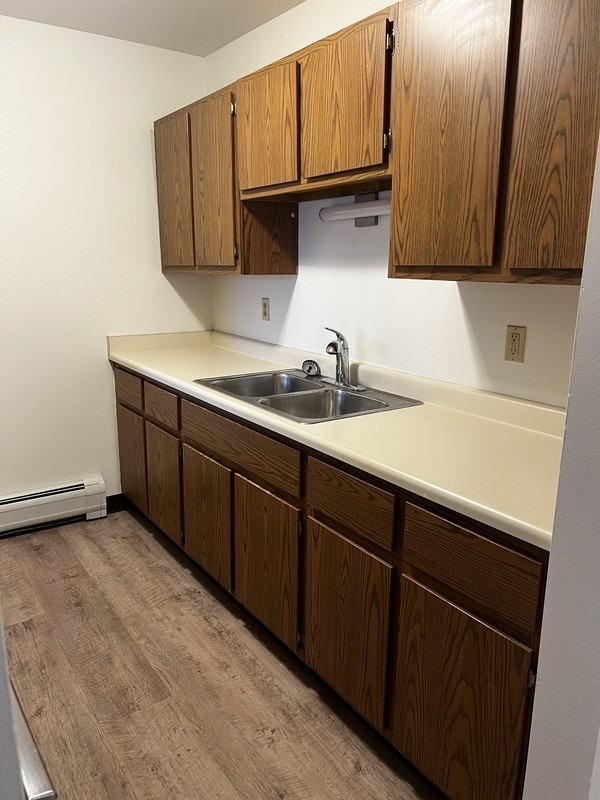 436 Sullivan St - Photo 2 of 25