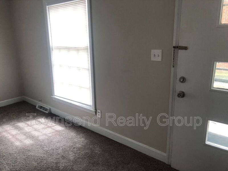 6720 Woodstream Dr - Photo 3 of 20