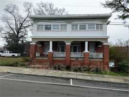 featured image of 105 Gordon St #05