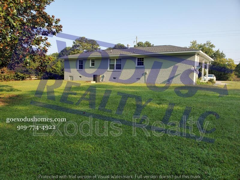 3015 Wicker St - Photo 3 of 26