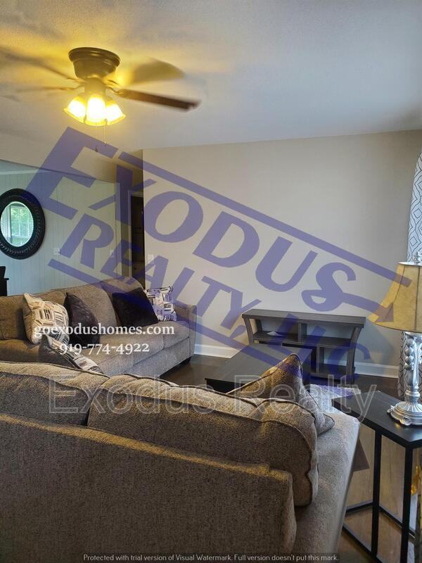 3015 Wicker St - Photo 6 of 26