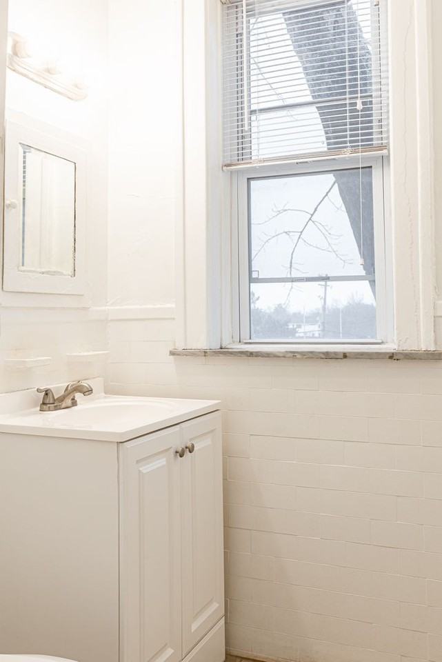 80 Seward Ave - FDR Seward Glynn - Photo 7 of 8