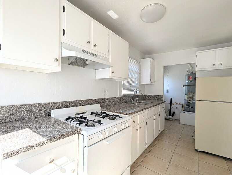 419 N Virginia Ct - Photo 2 of 12