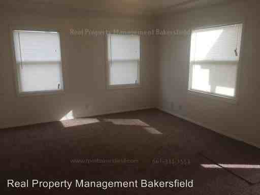 2404 Terrace Way - Photo 3 of 18