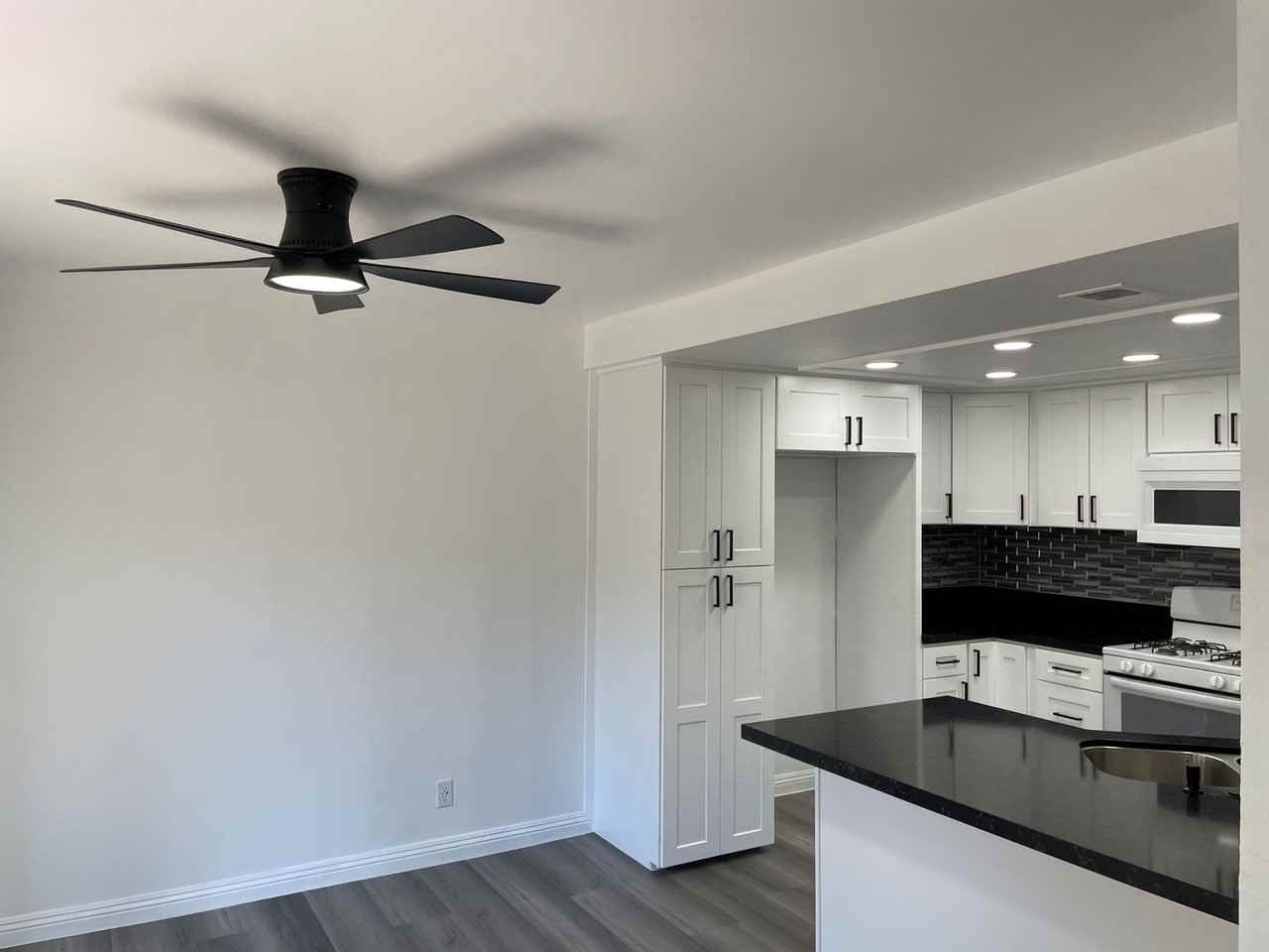 21081 Knights Gln - Photo 5 of 23