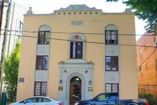 1944 Nw Johnson St #102 - Photo 1 of 1