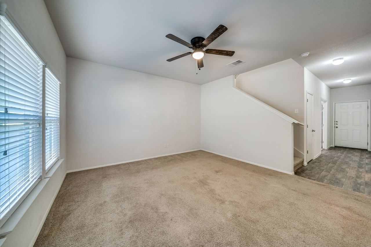 9535 Sandy Ridge Way - Photo 3 of 25