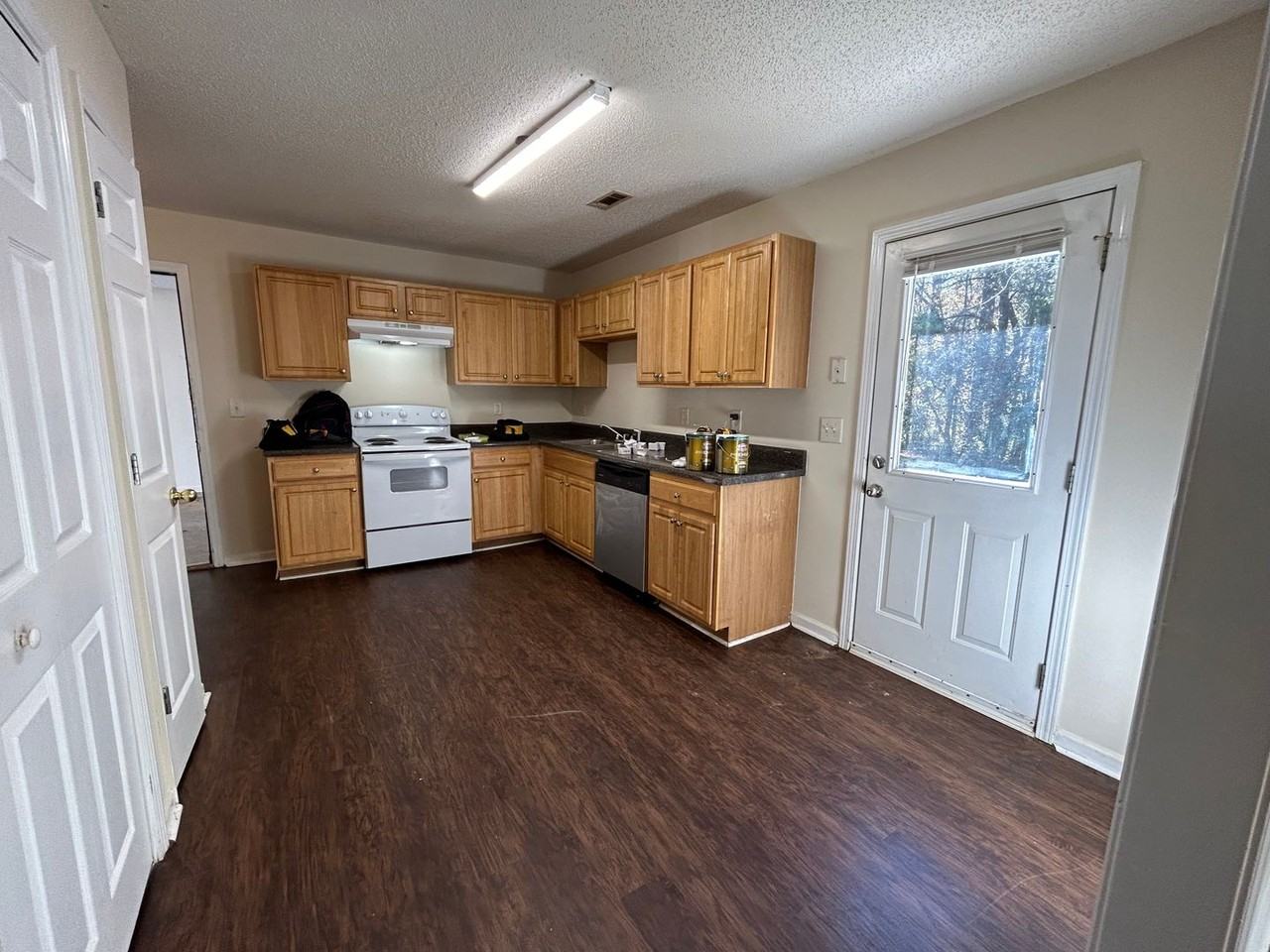 53 Mineral Springs Ln - Photo 6 of 15