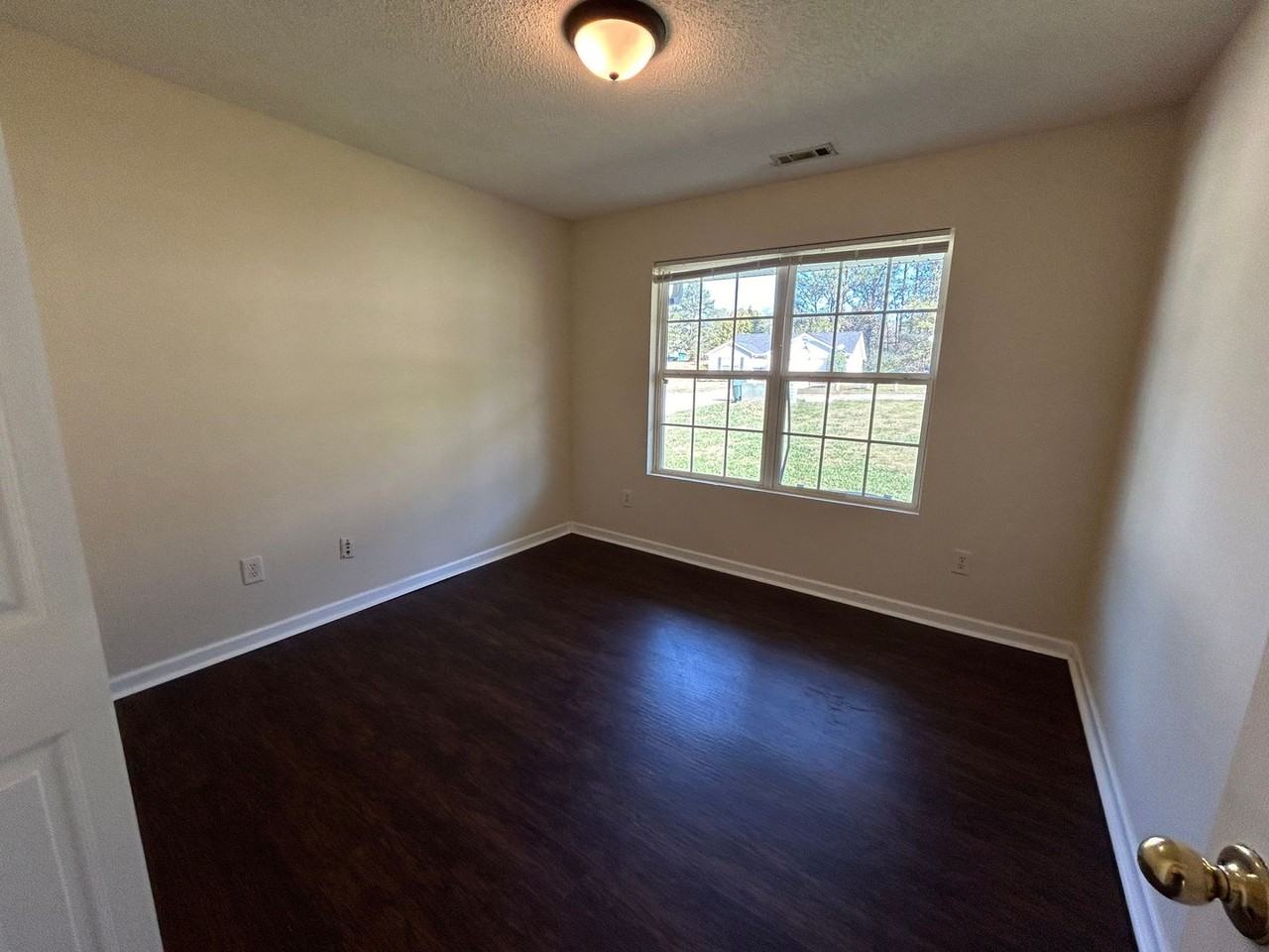 53 Mineral Springs Ln - Photo 7 of 15