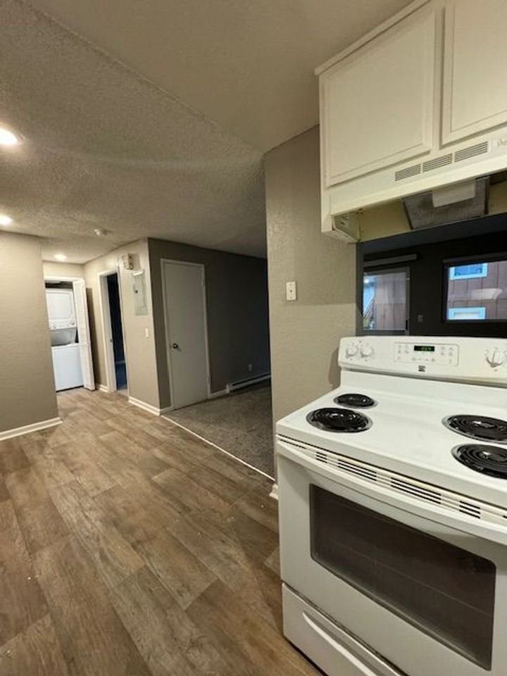 Sequoia Grove Apartments - Photo 7 of 37