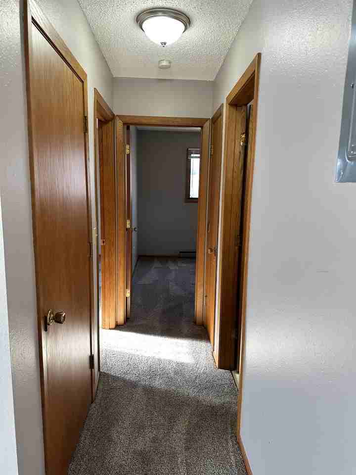 1004 Union Avenue - Photo 3 of 10