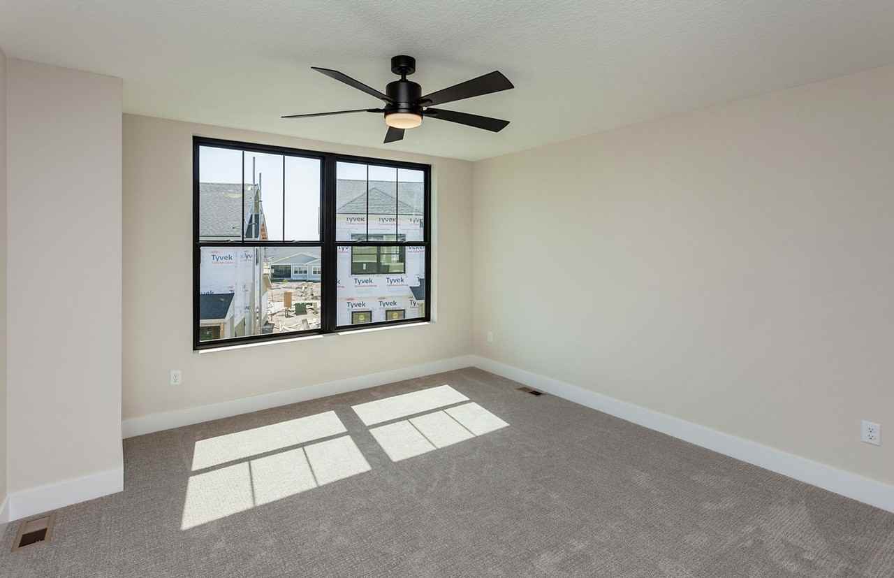 Southwest Prairie Trail Townhomes - Photo 5 of 6