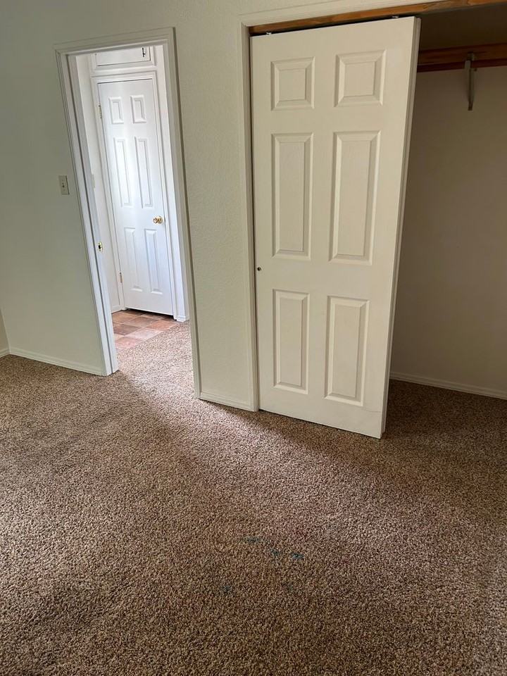 1923 W 2nd St - Photo 4 of 9