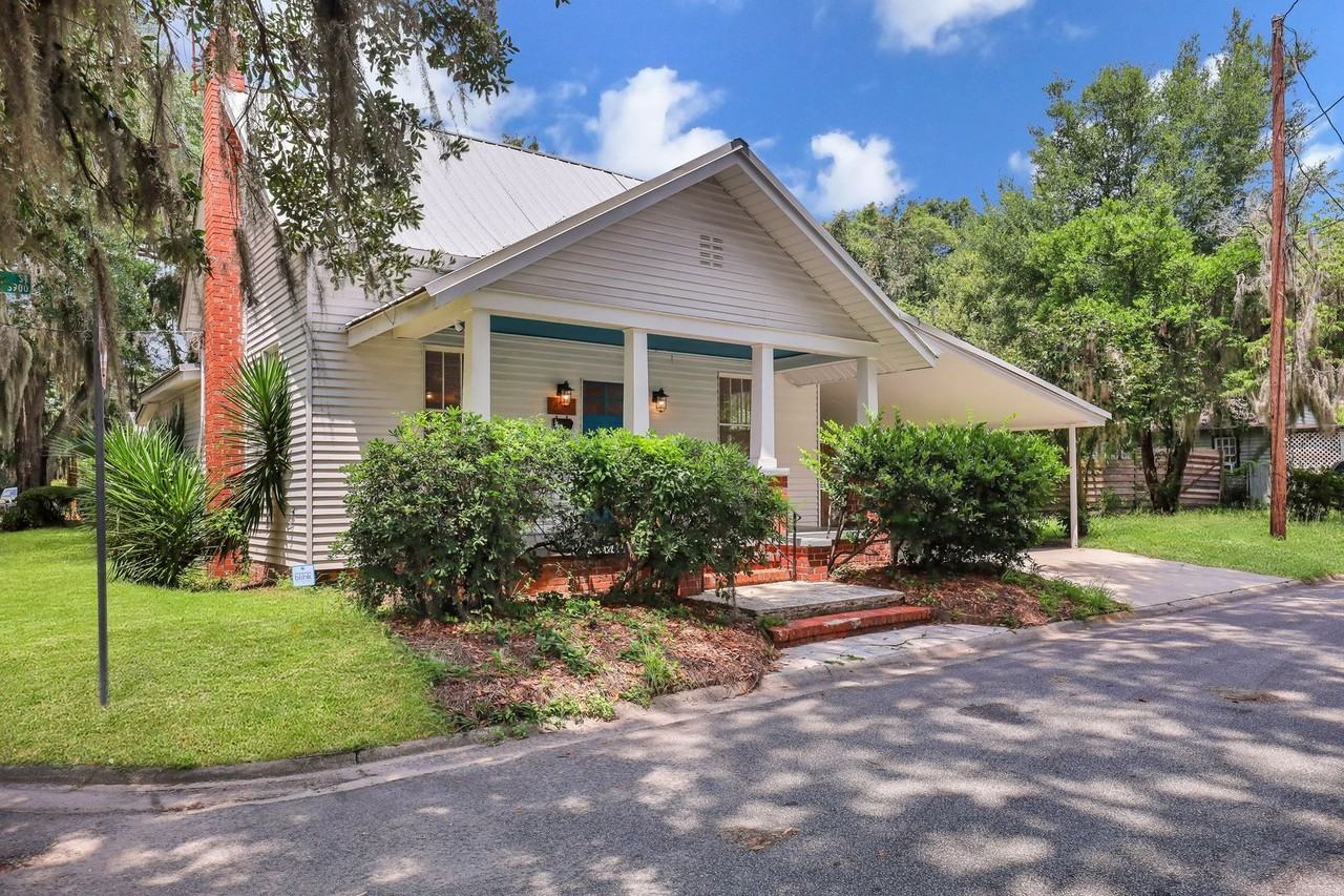 3903 Crane St - Photo 3 of 31