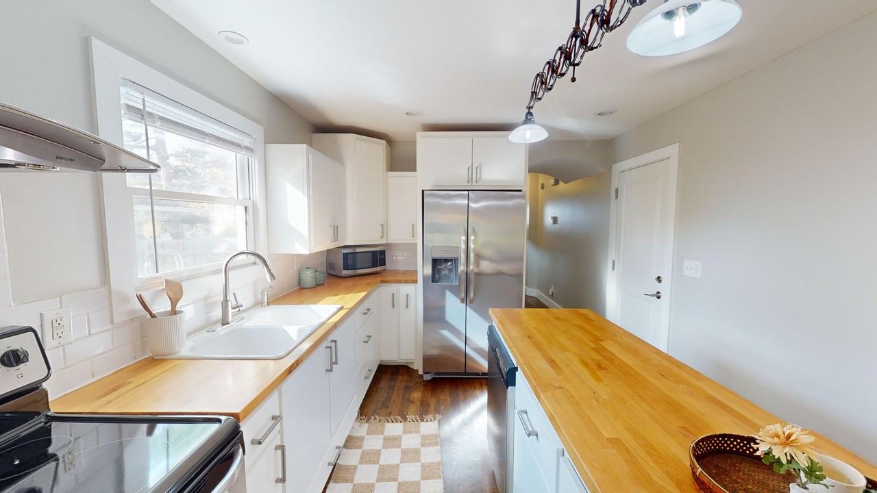 1515 Jewell St #A - Photo 2 of 23