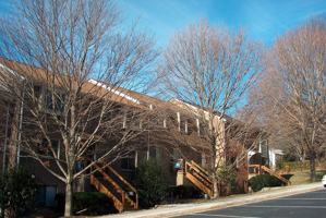 featured image of 1716 Donlee Dr