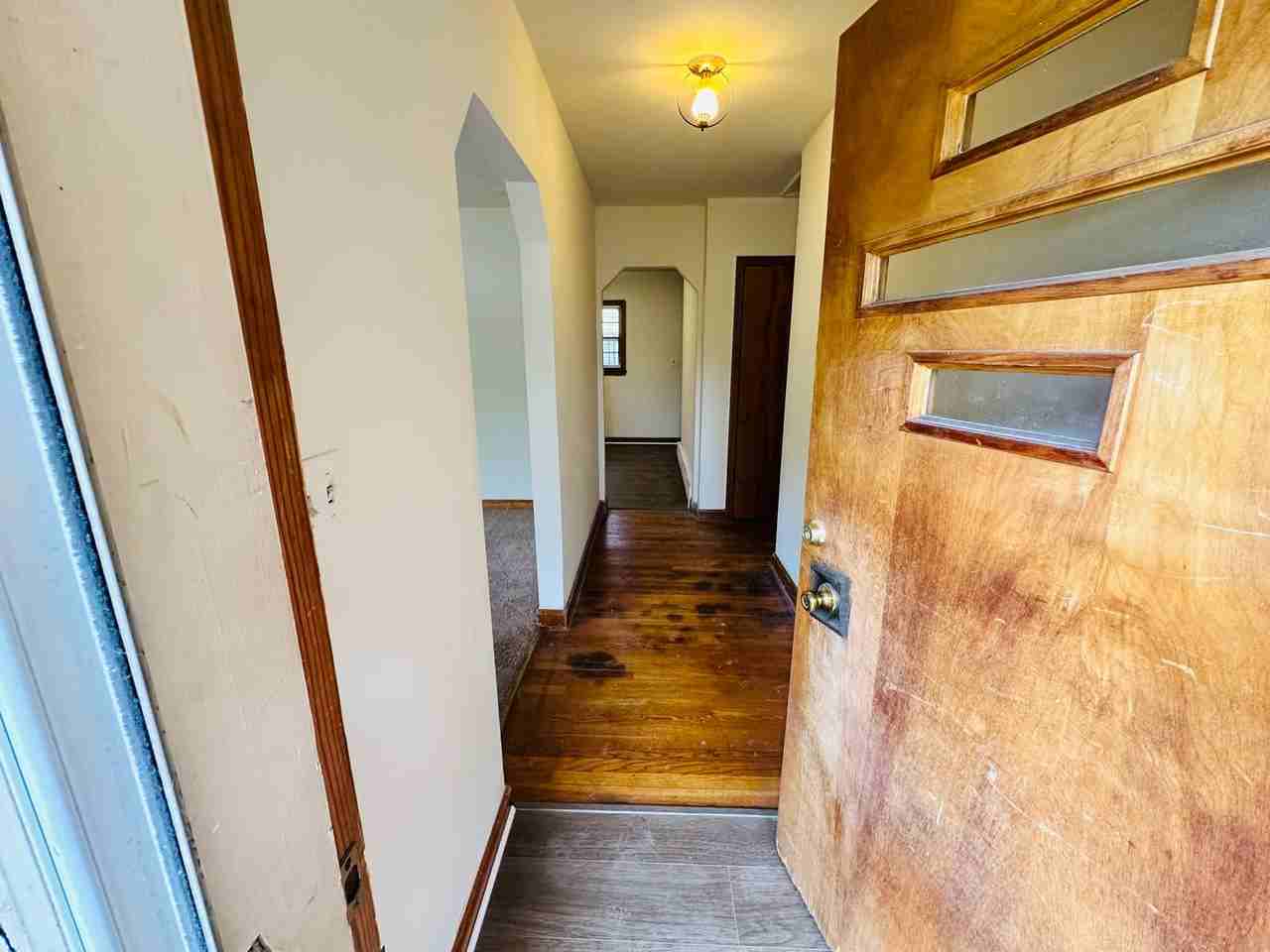 204 Marlington St - Photo 2 of 13