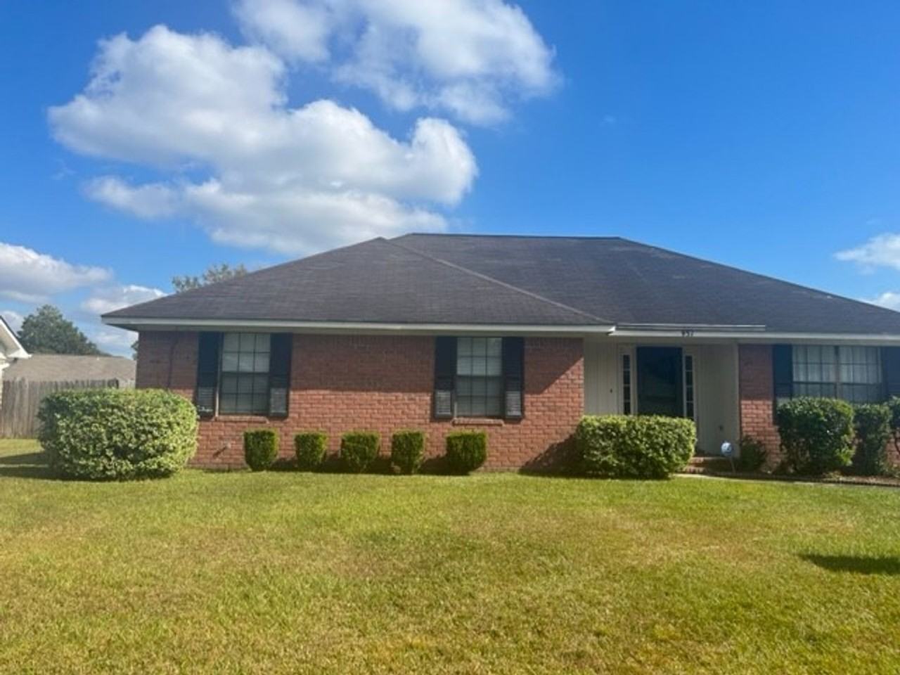 951 Gulfstream Rd - Photo 2 of 2