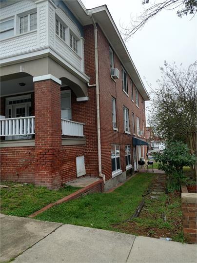 105 Gordon St - Photo 3 of 18