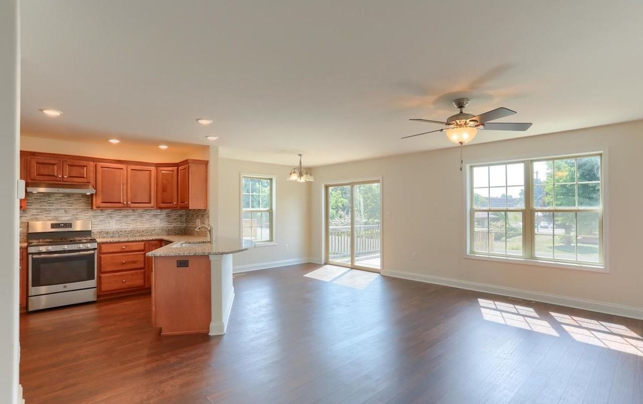 202 Westhafer Ct - Photo 5 of 32