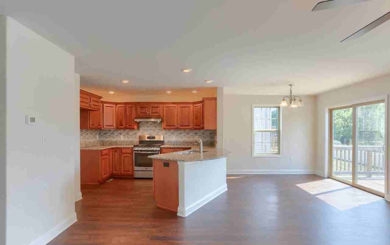 202 Westhafer Ct - Photo 6 of 32