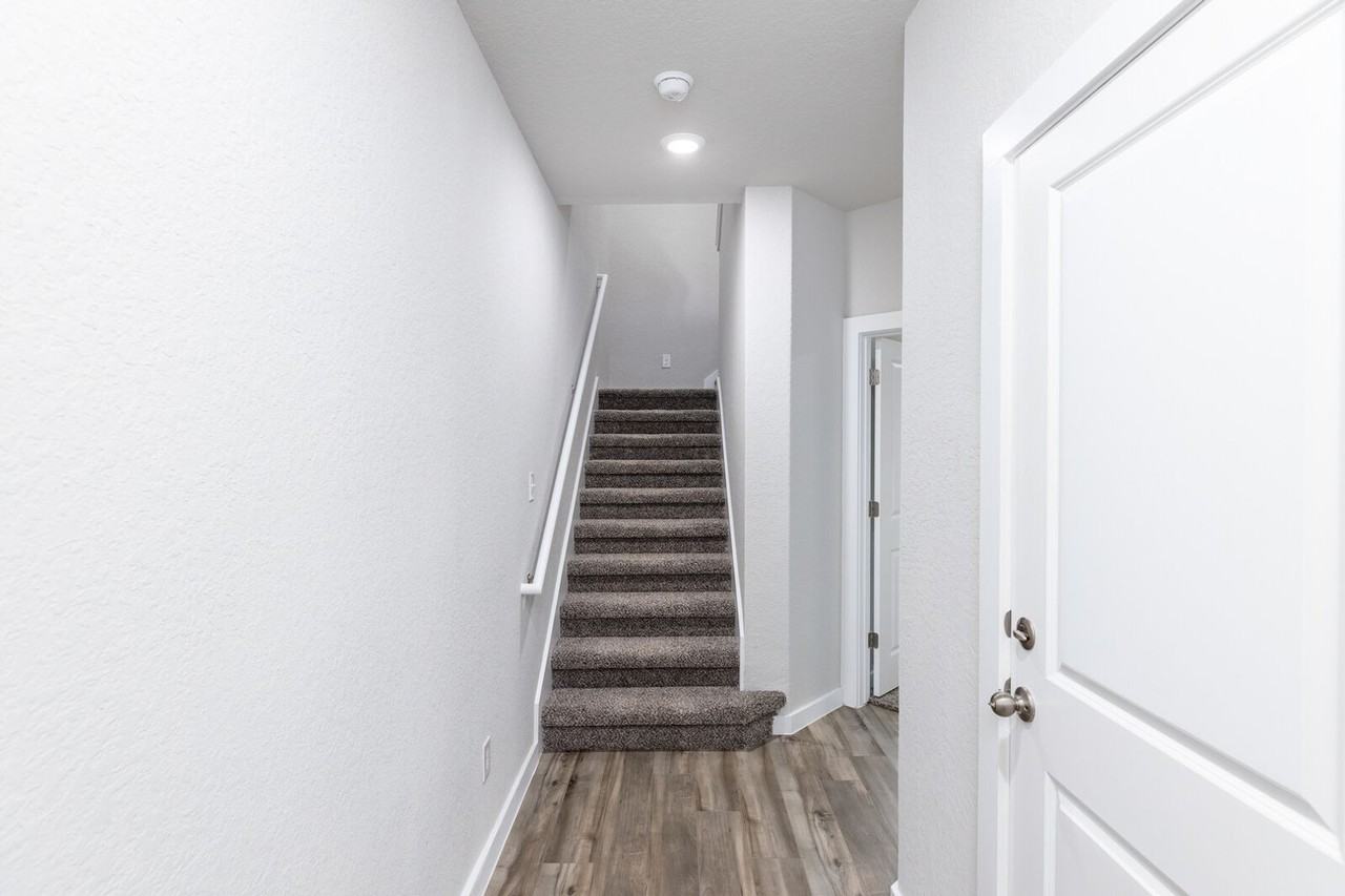 21502 Sir Walter Ln - Photo 3 of 19