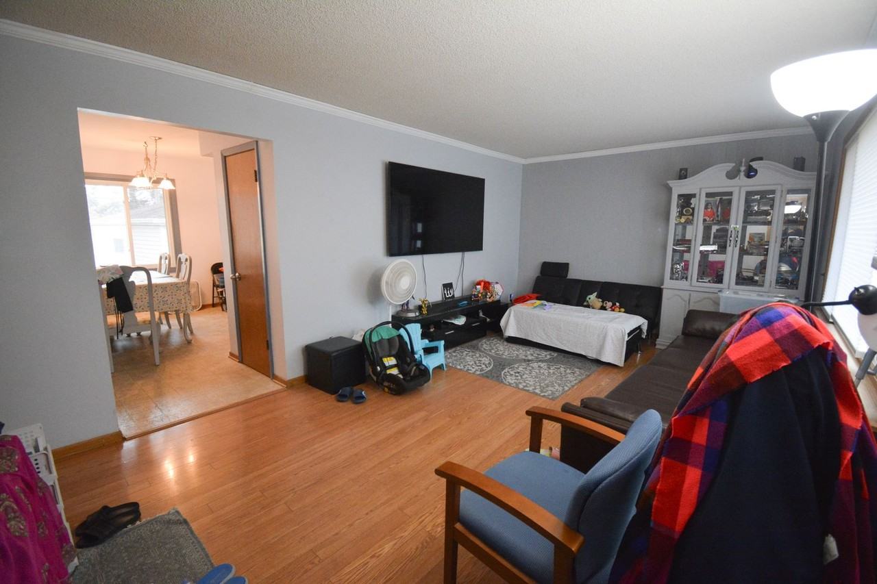 1706 34th St Nw - Photo 4 of 19