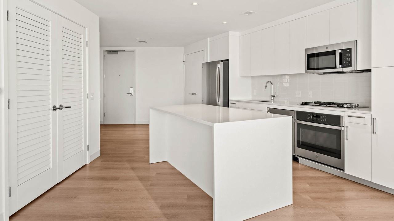 38 Lomasney Way #608 - Photo 5 of 36